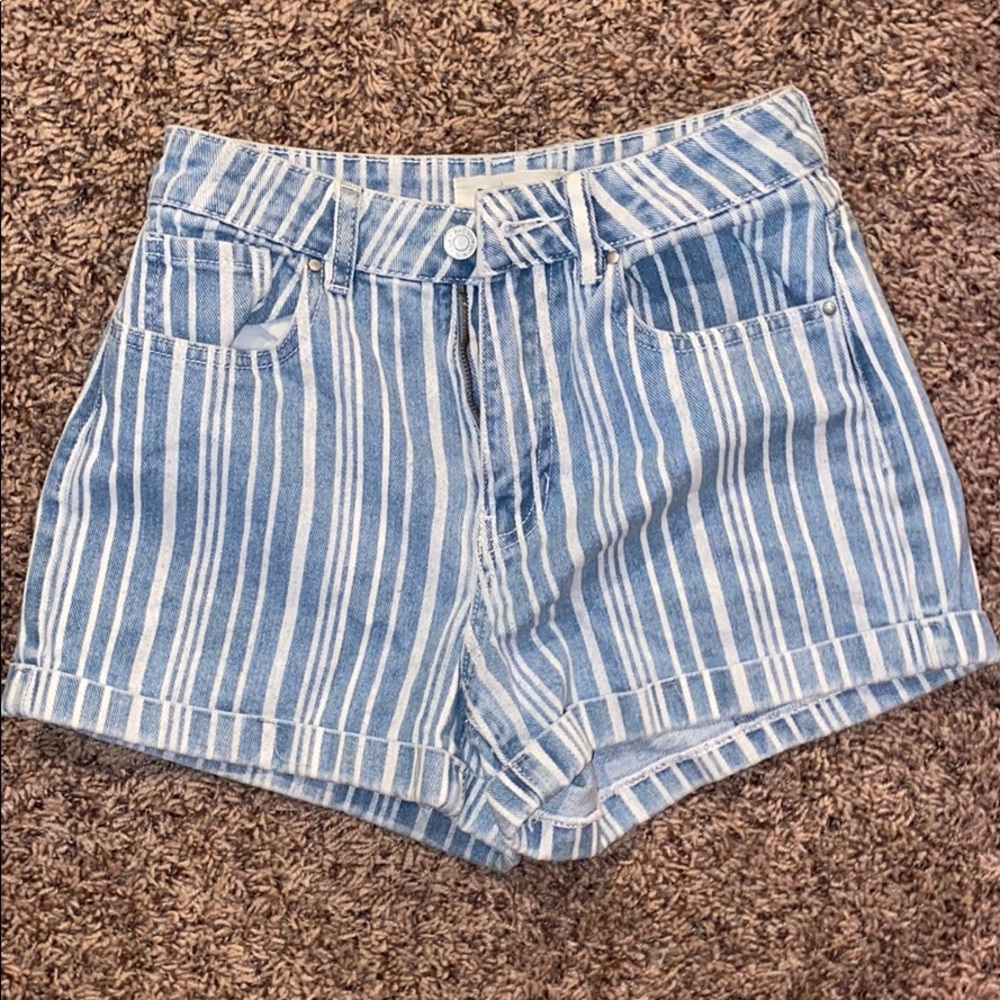 PacSun mom short